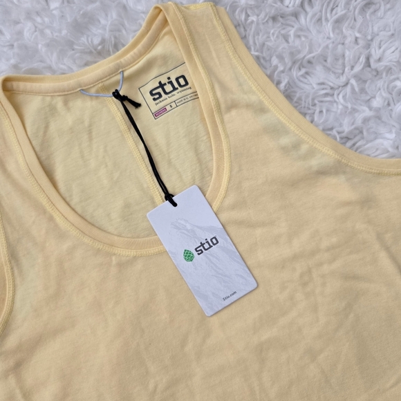 Stio Women's Divide Tank. COLOR -Pale Straw Heather. Size Small. New.Cotton - Picture 4 of 11
